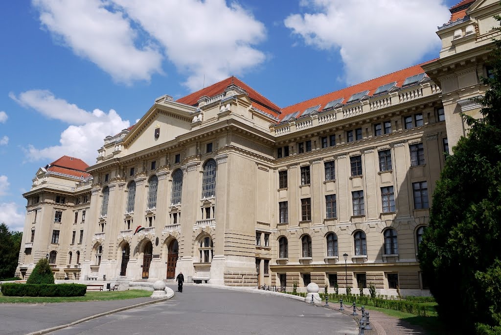Magyar Nemzet: Új finanszírozási rendszer jön az egyetemeken ősztől 