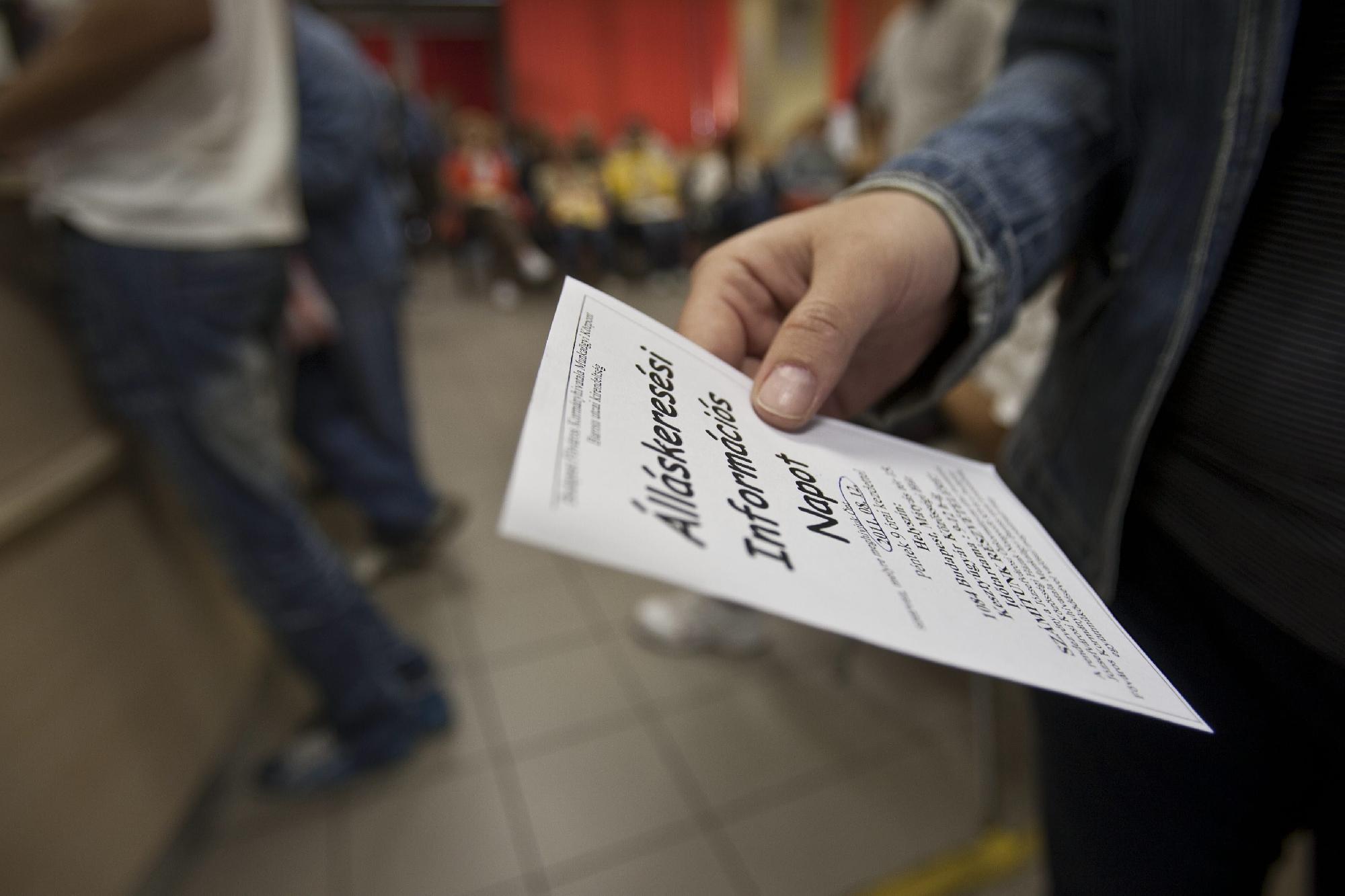 Eddig 33 millió munkanélkülit és 81 millió dolgozni nem tudót termelt ki a járvány