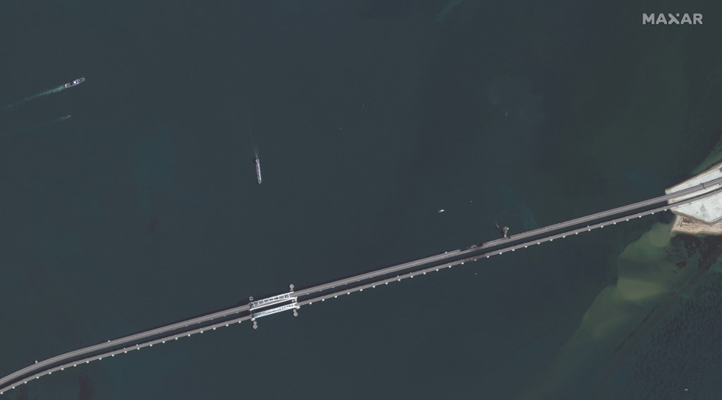 A Krími hídon ismét leállították a forgalmat
