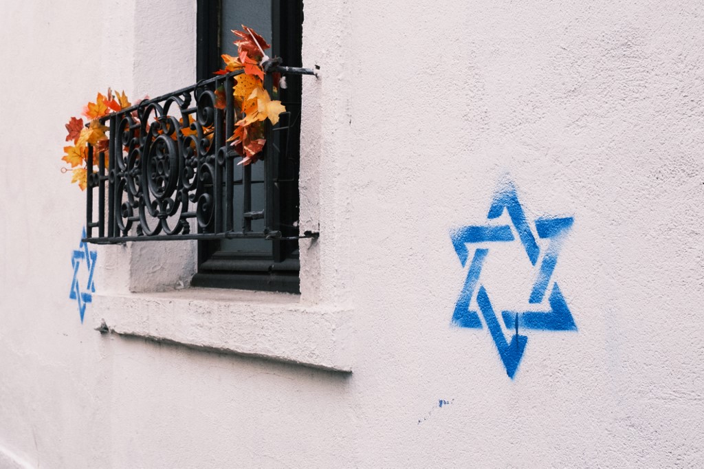 Ezer fölött az antiszemita cselekmények száma Franciaországban
