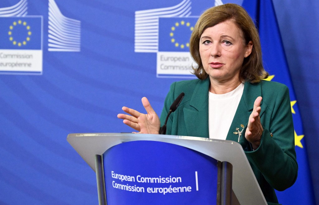 Nem lehet a végtelenségig húzni az EB-döntést az uniós forrásokról