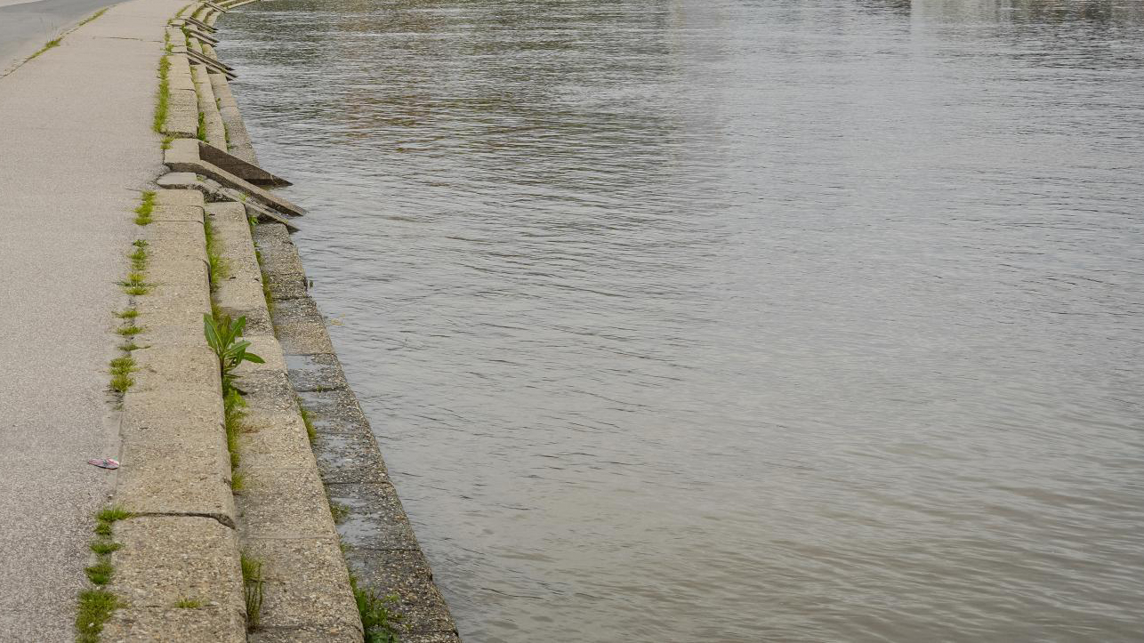 Árad a Tisza, lezárják a szegedi rakpartot