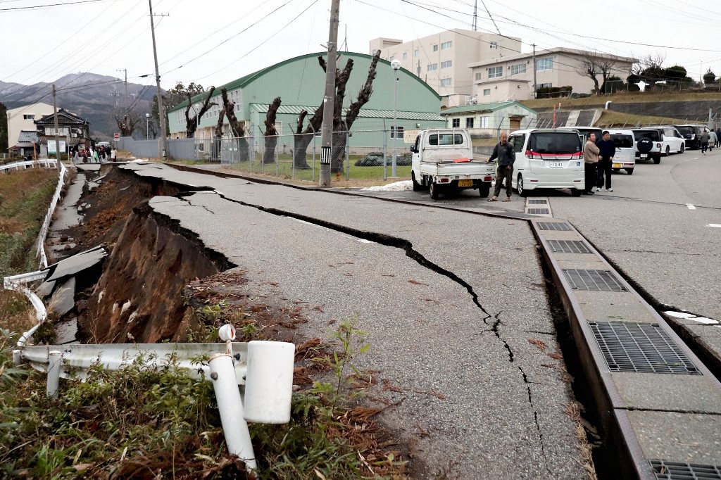 Elérte a földrengés utáni szökőár Japán partjait