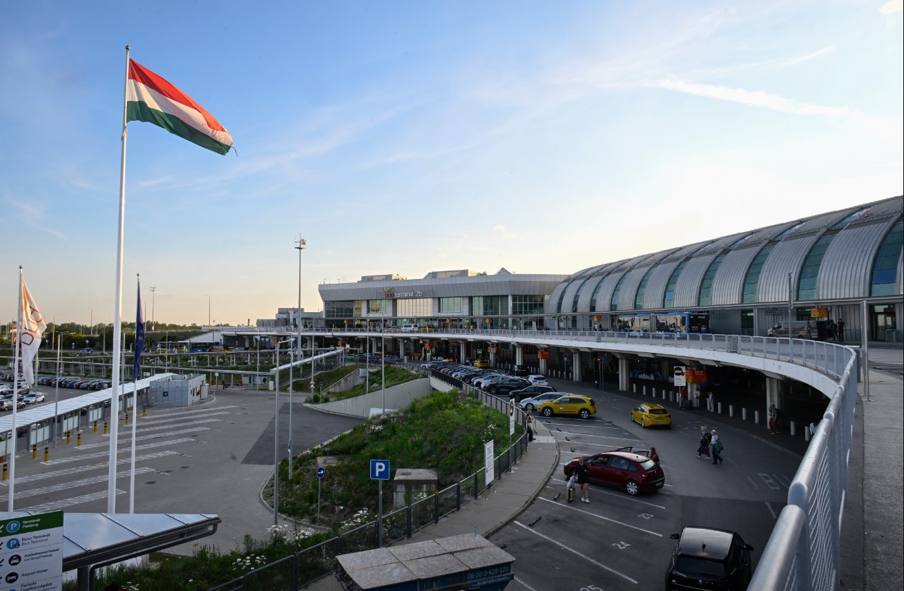 A ferihegyi repülőtér ismét magyar tulajdonban van – a kormány bejelentést tett