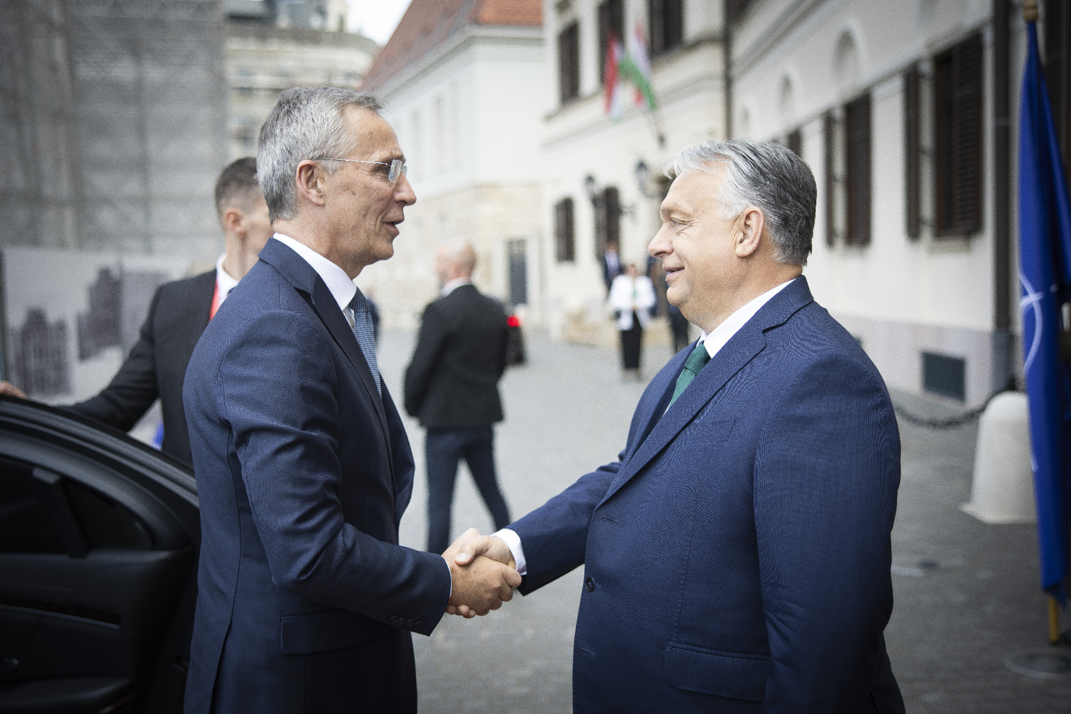 Kitehetik Magyarországot a NATO keleti csoportjából