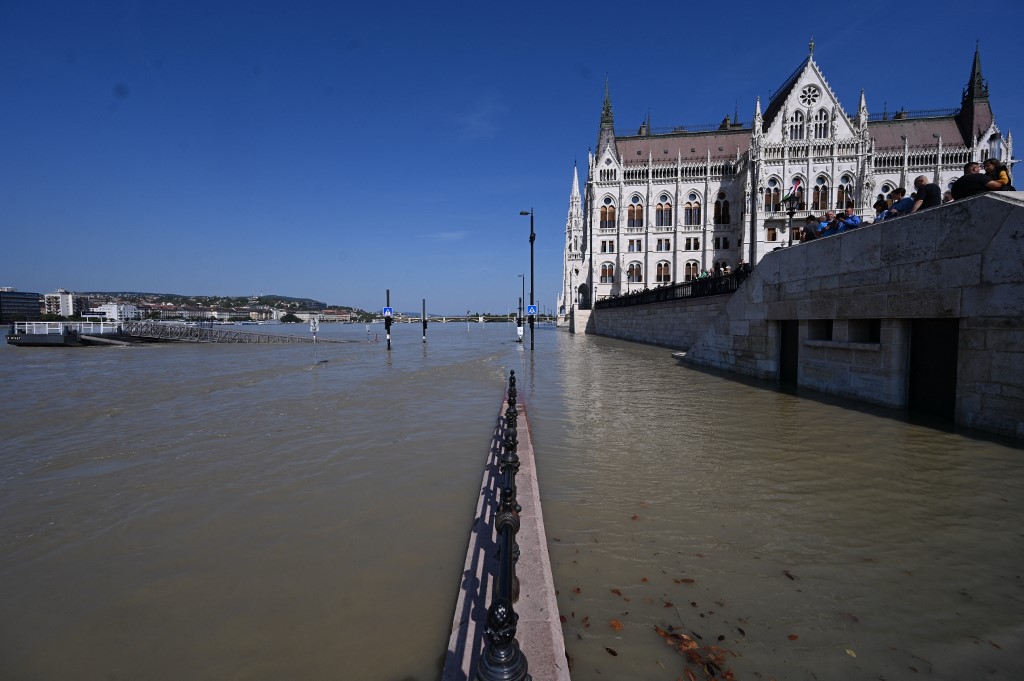 A Duna vízszintje elérte a 8 métert, Orbán Viktor szerint az árvíz még eltart egy ideig