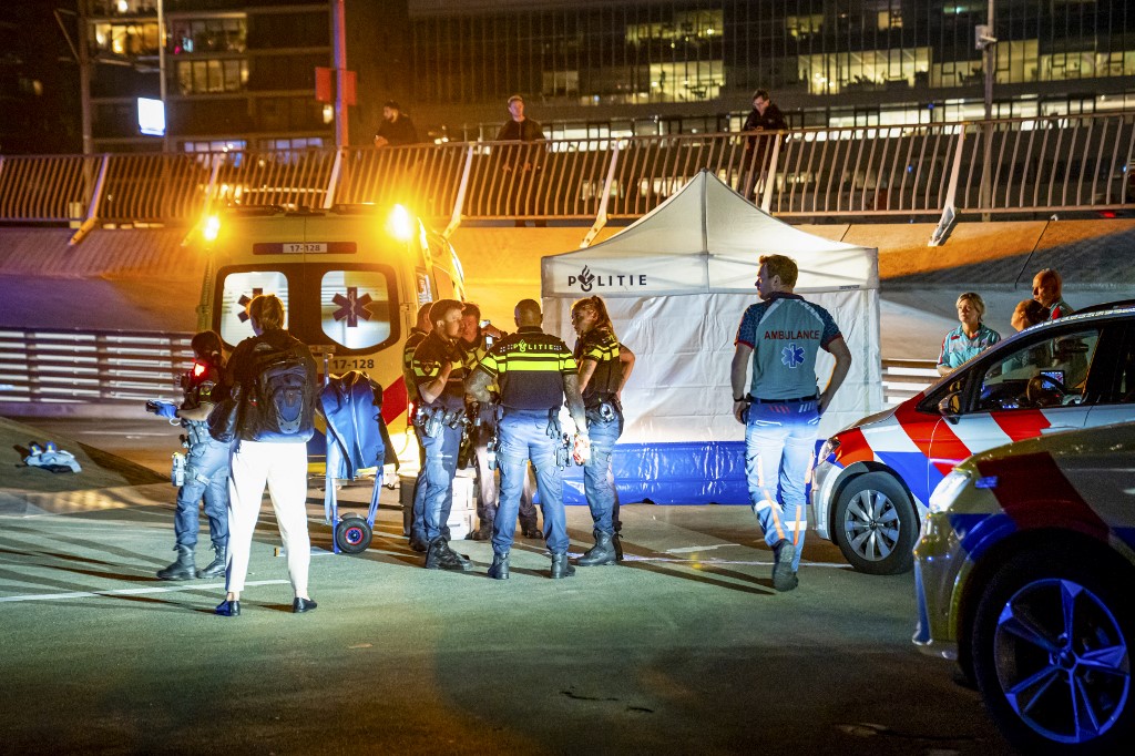 Rotterdamban ámokfutó támadt késsel a járókelőkre