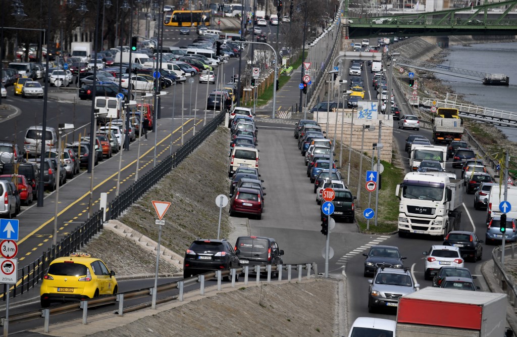 Helyreállt a közlekedés a budapesti rakpartokon