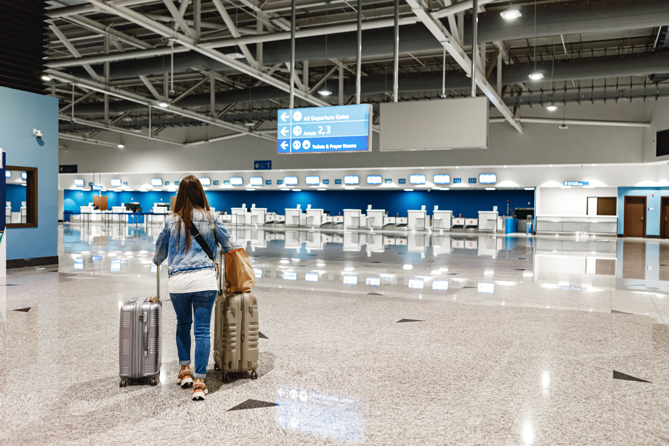 Forgalomkorlátozás Ferihegyen: autóval nem lehet behajtani az indulási szintre