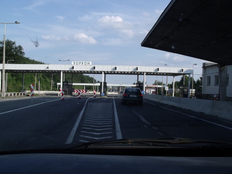Brutális határszigor jön: Ausztria lezárja a magyar határt 