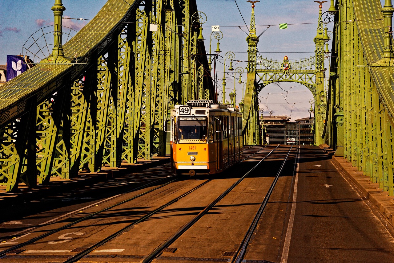 Így borítja fel Budapest közlekedési menetrendjét a nyári szünet  