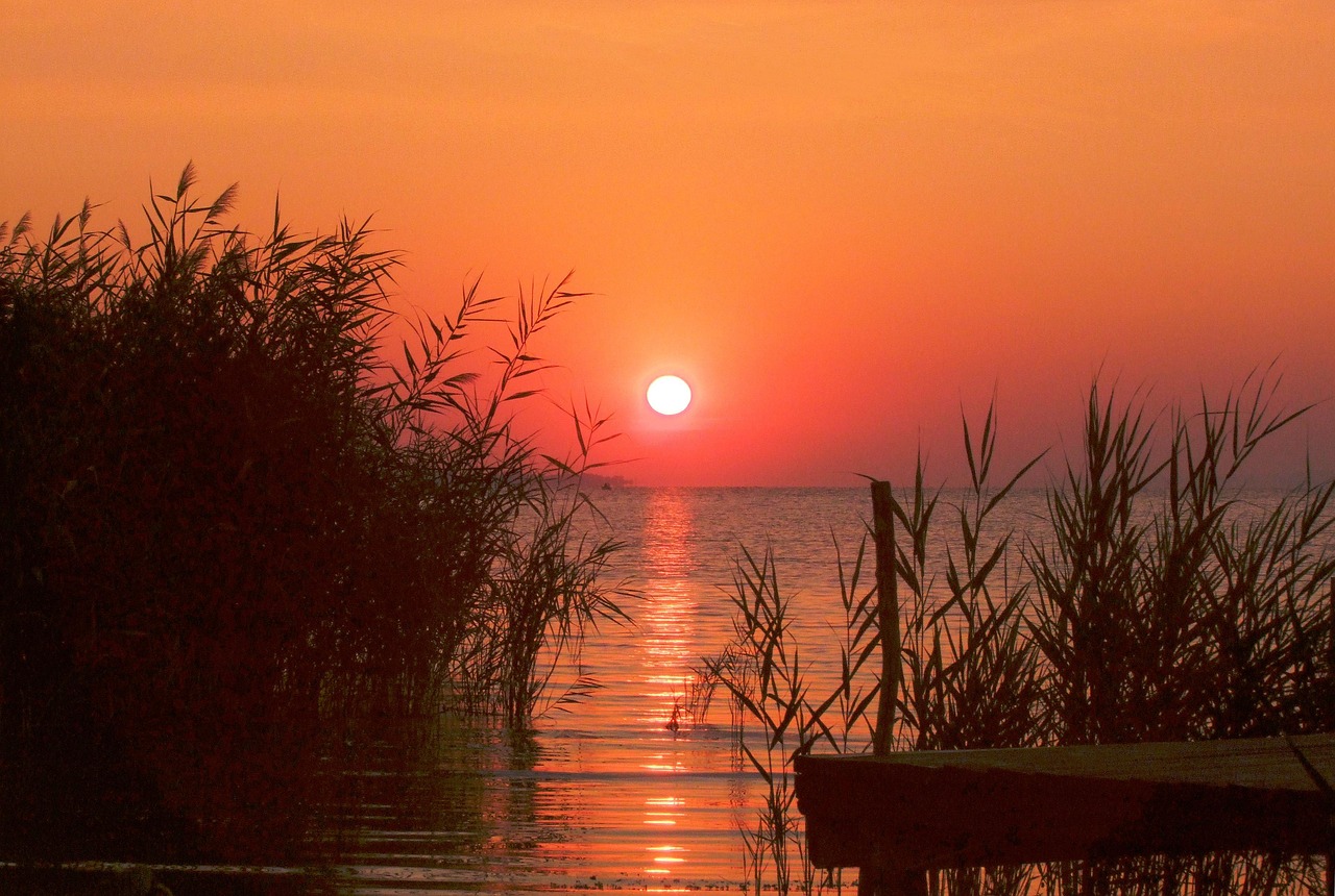 Betiltották ezeket a tevékenységeket a Balatonnál