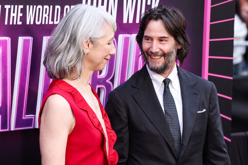Keanu Reeves titokban oltárhoz vezethette szerelmét