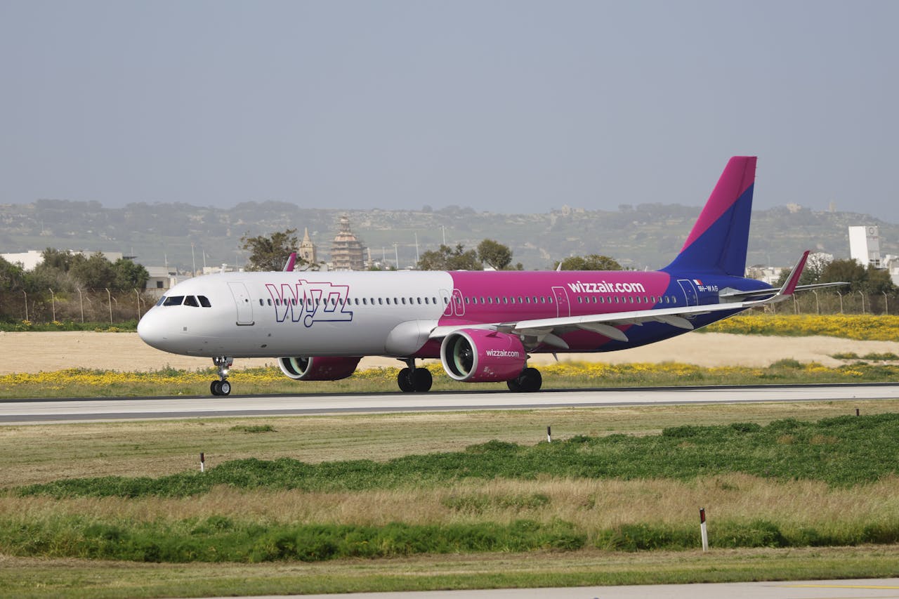 Terrorveszély miatt állították meg a Wizz Air egyik gépét