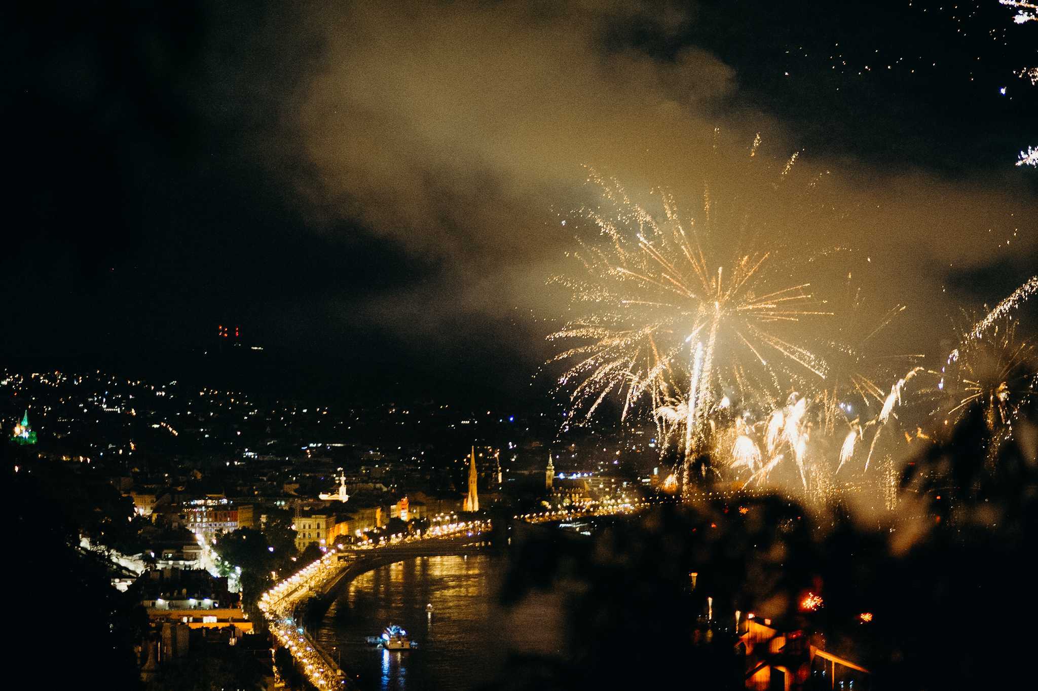 Tíz évre titkosították, hogy mennyibe fog kerülni Európa legnagyobb tűzijátéka augusztus 20-án