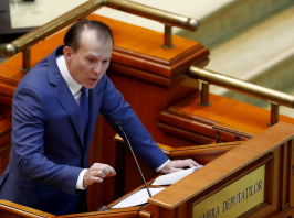 Miniszterelnökként megbukott, most házelnöki posztjából is távoznia kell Florin Cîțunak