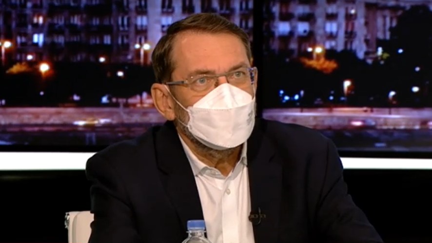 Egy DK-s politikus szerint már rendelkezni kéne a negyedik oltásról 