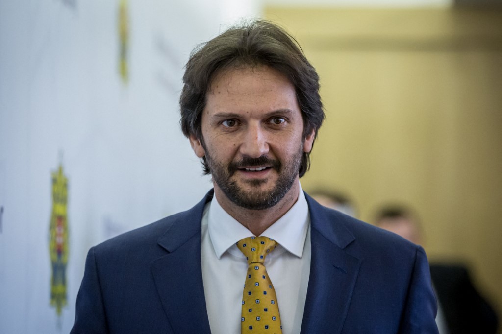  Előzetes letartóztatásba került a volt szlovák belügyminiszter