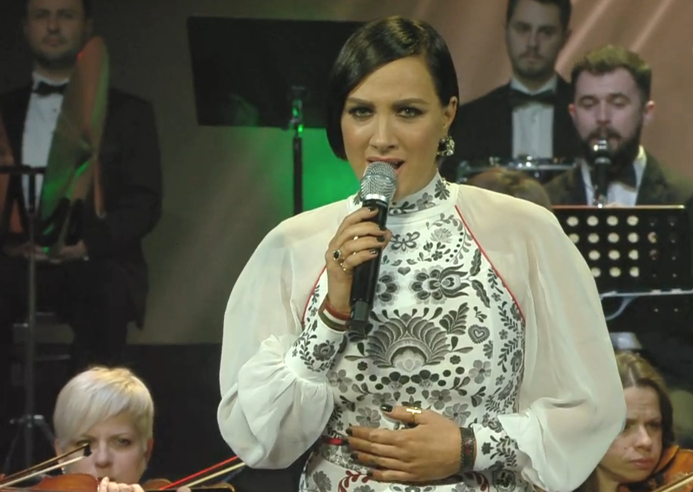 Videó: így énekelte el Tóth Gabi a Himnuszt Az év sportolója gálán