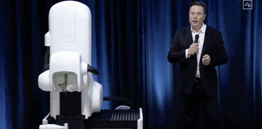 Elon Musk az idén már agyba ültethető chipet fog tesztelni