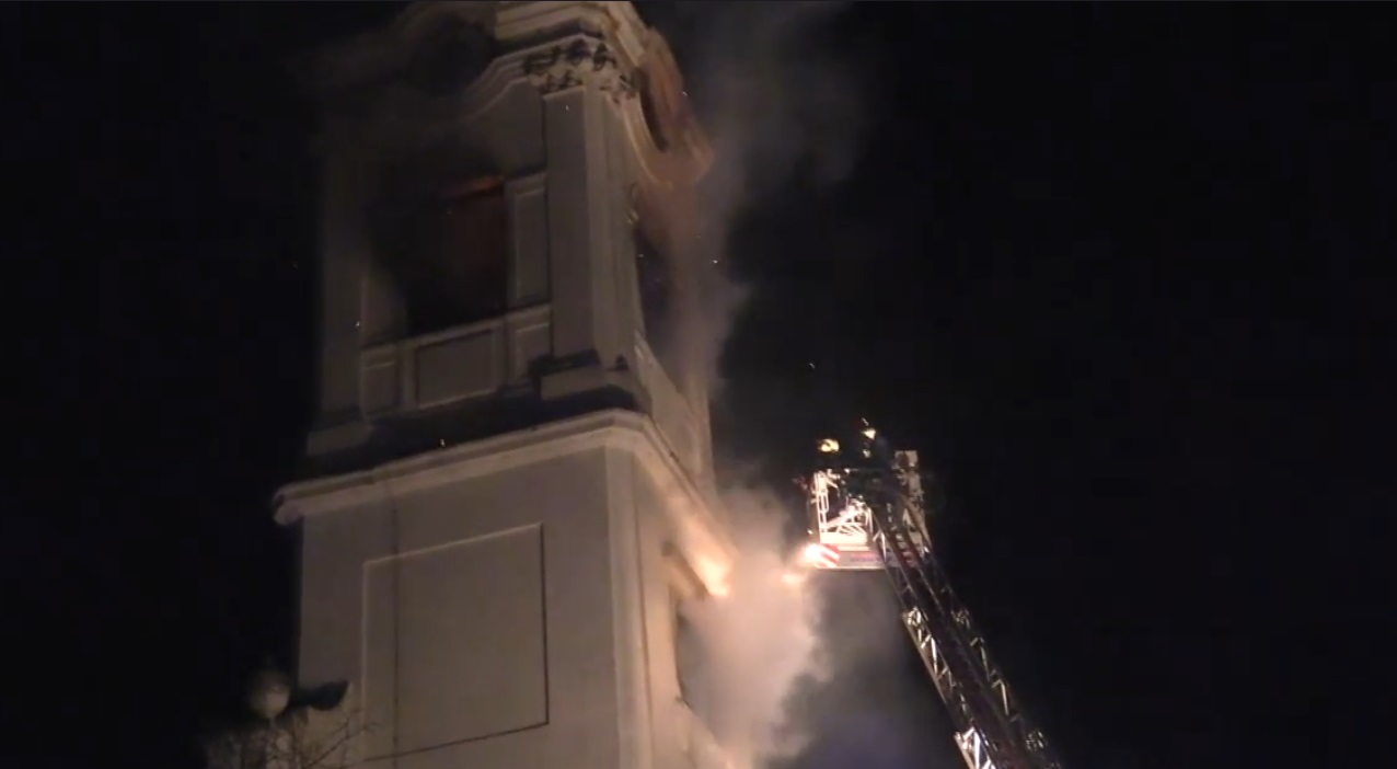 Többszáz éves templom égett Ajkán – videó