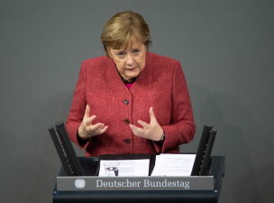 Merkel: Putyinnak csak az erő számít