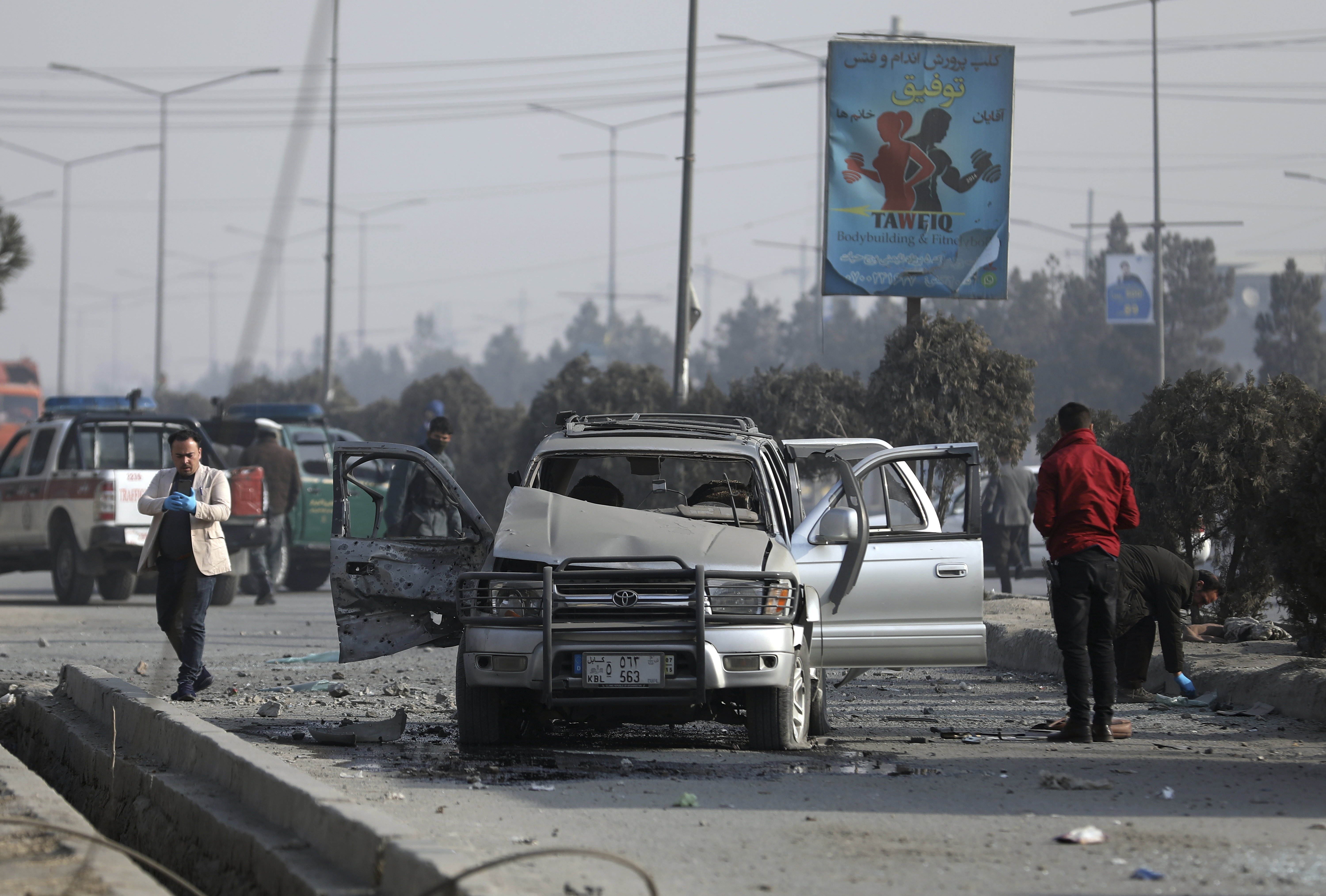 Minibuszba rejtett pokolgép robbant Afganisztánban 