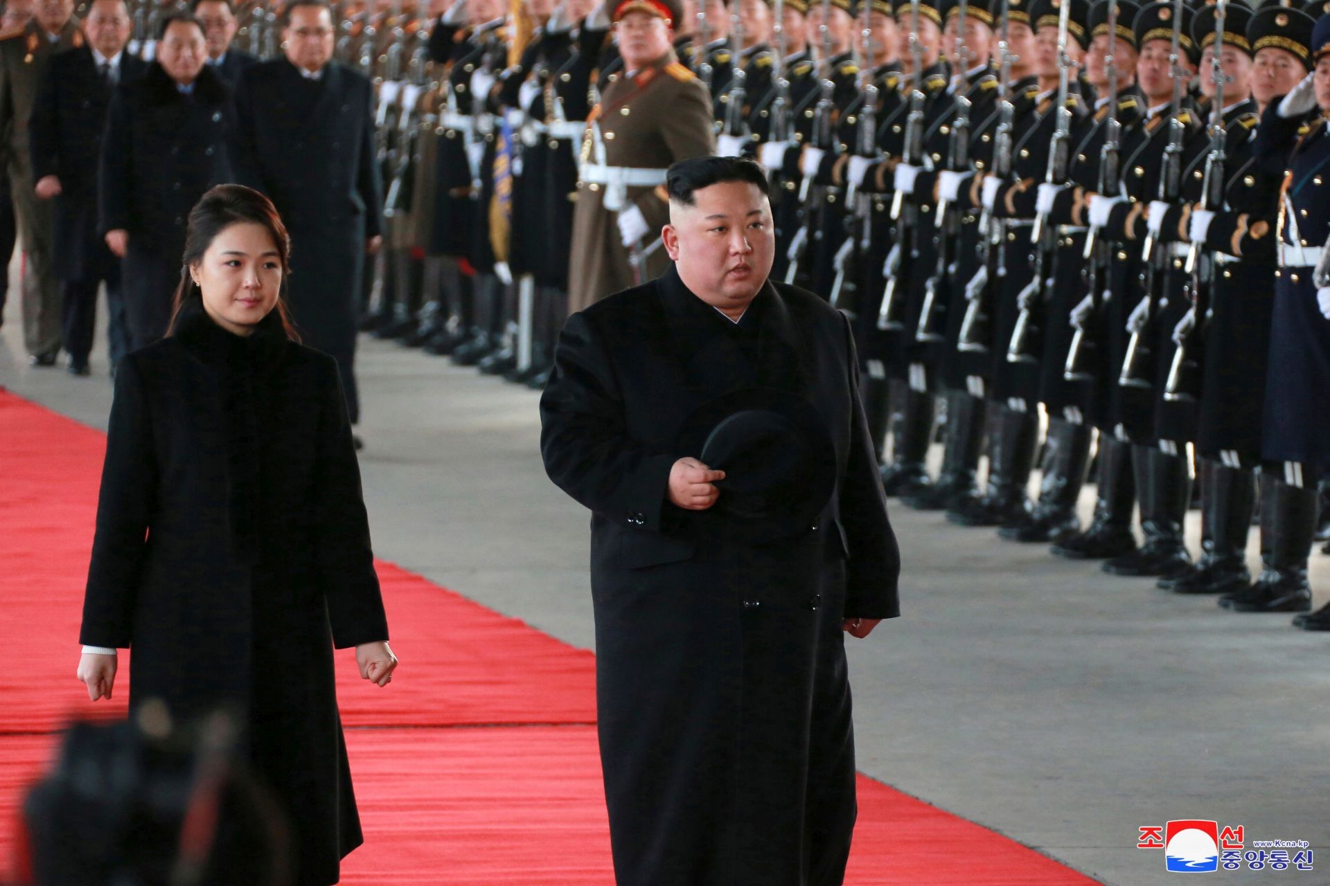Egy év után újra nyilvánosan mutatkozott Kim Dzsongun felesége