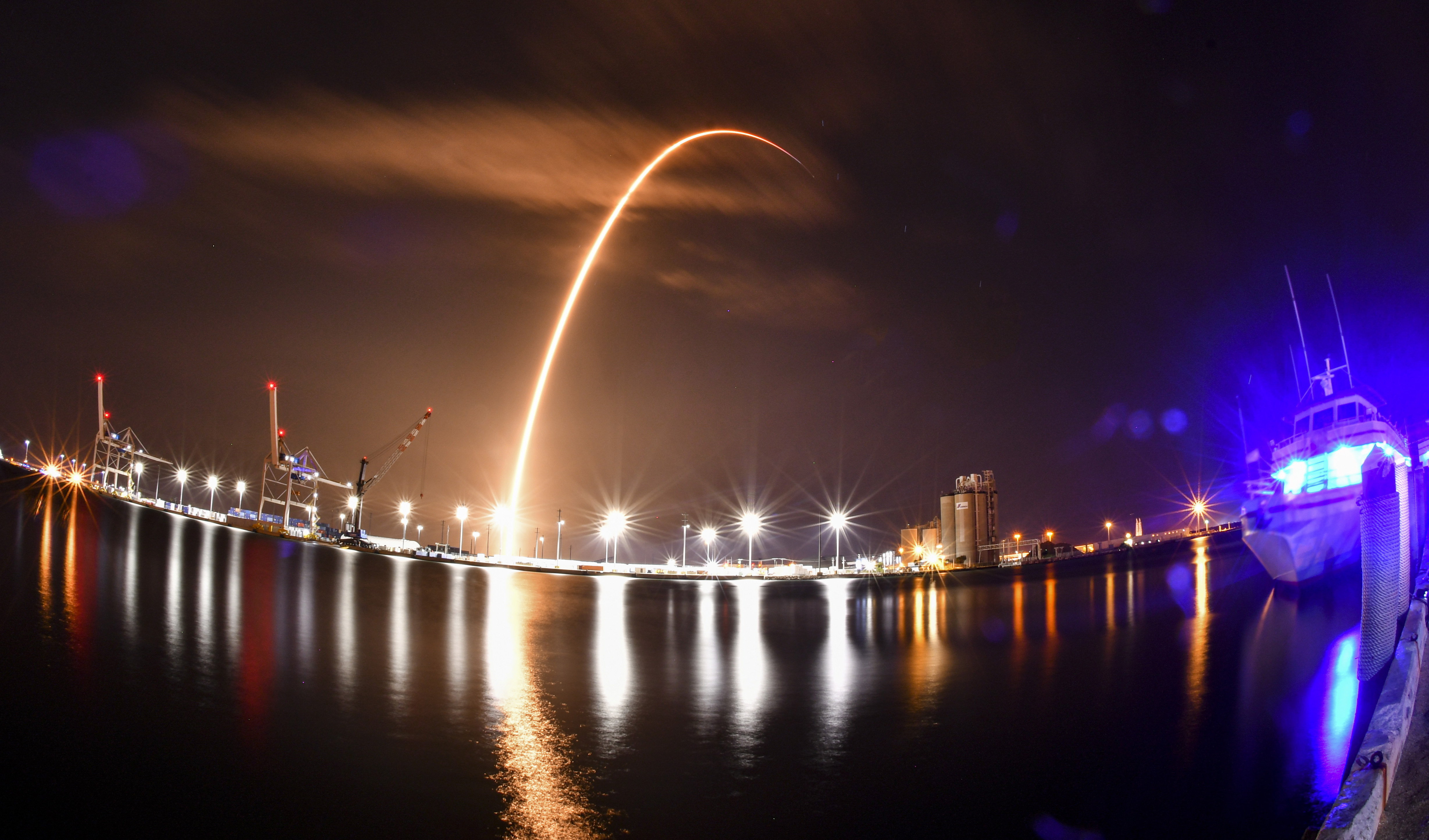 A SpaceX korlátozta az ukrán hadsereg hozzáférését a Starlink műholdas rendszerhez