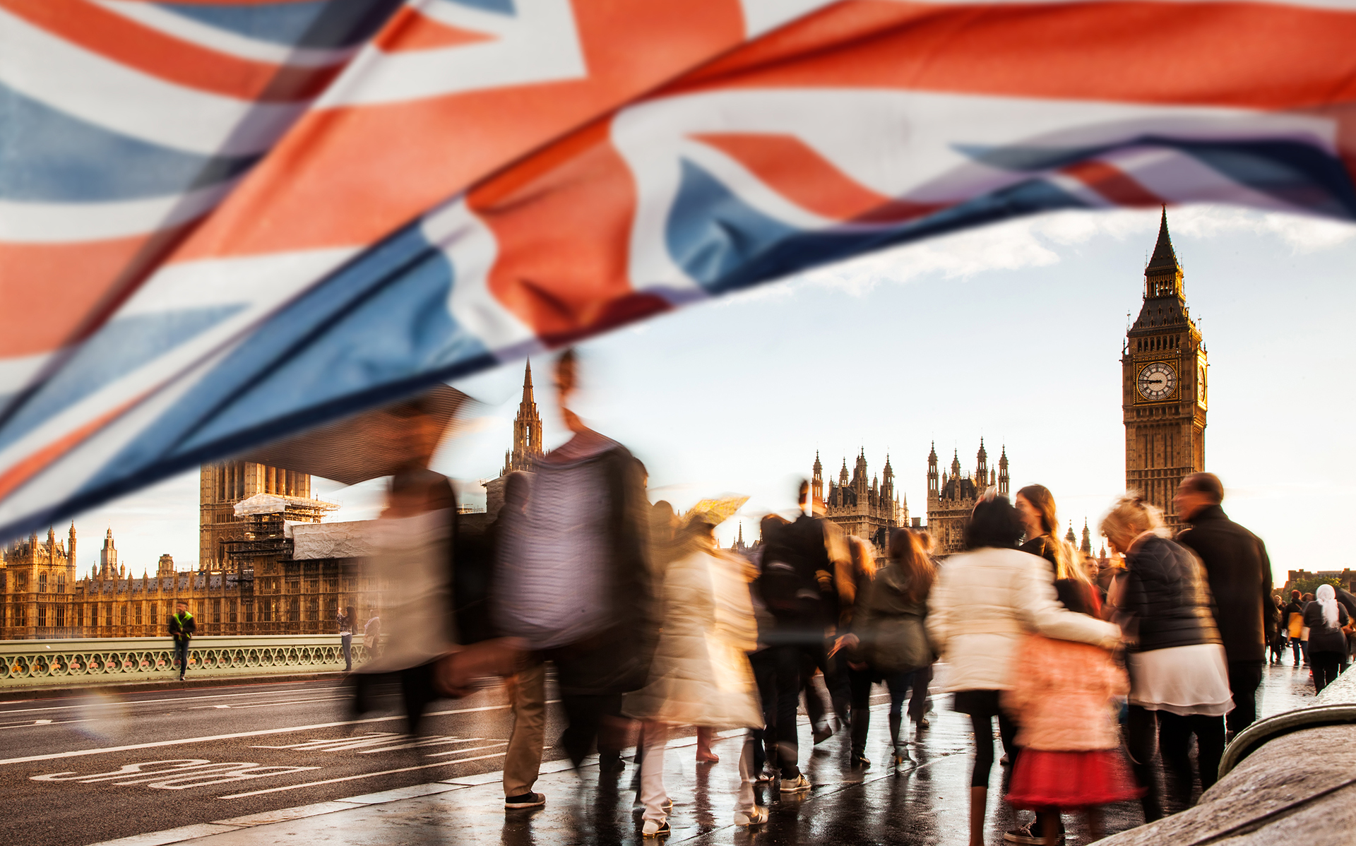 A brit kormány az összes országot levette a vörös utazási listájáról