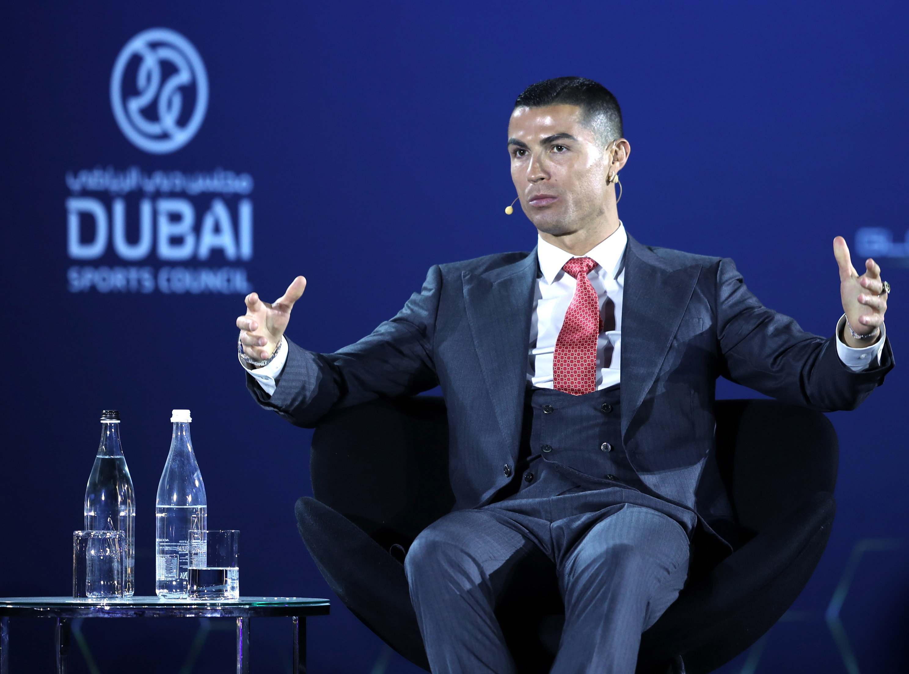 Cristiano Ronaldo félretette a kólát, milliárdokat zuhantak a részvények