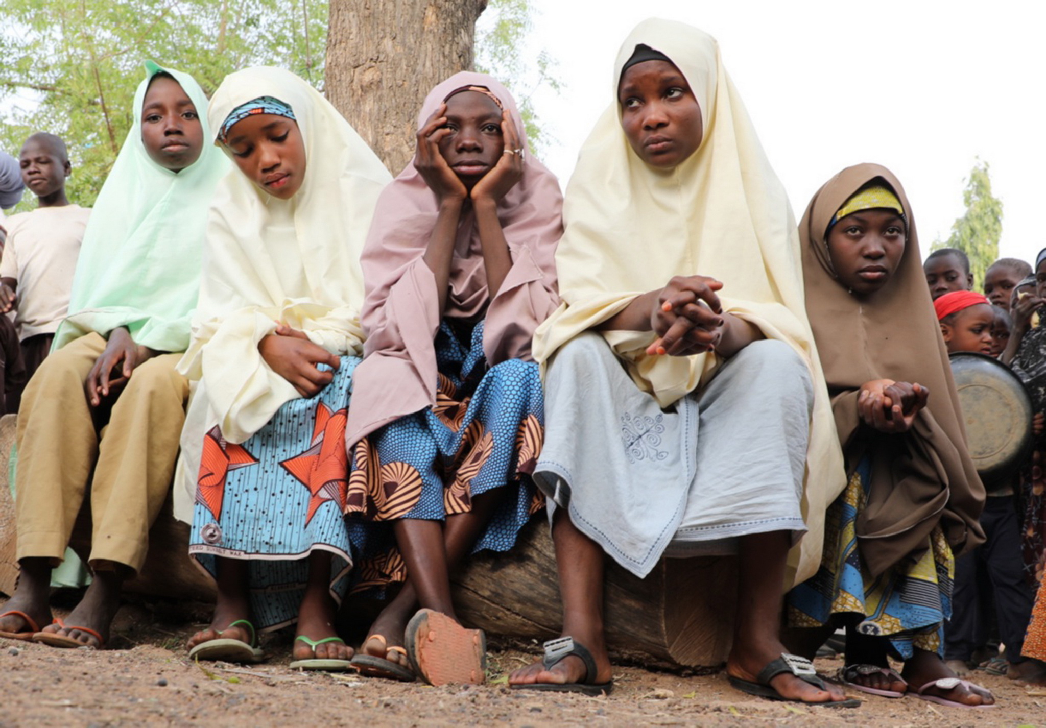 Dollármilliókat keresnek a nigériai emberrablók, akik komplett iskolás csoportokat ragadnak el