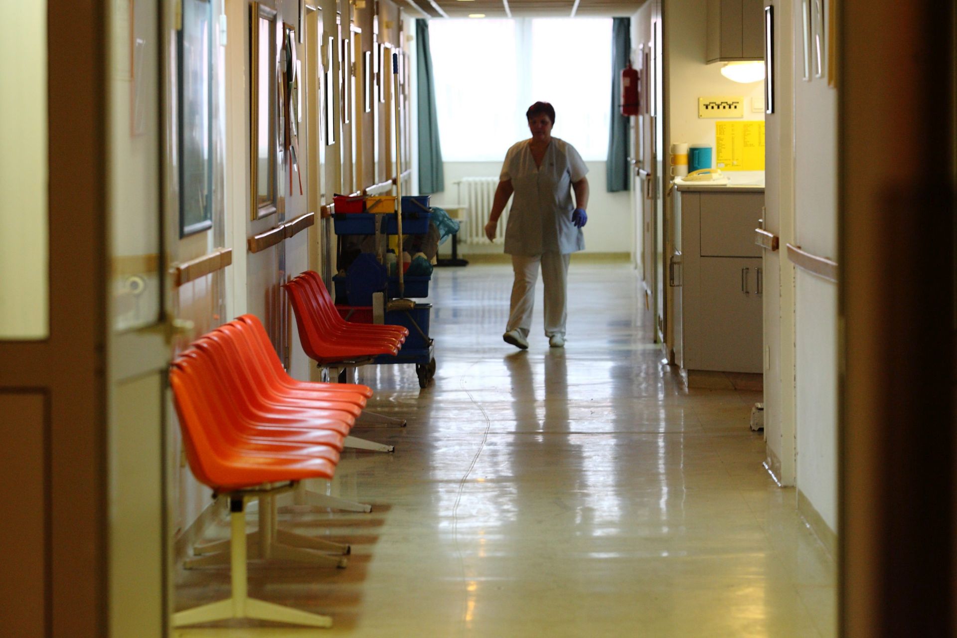 Elmaradt a béremelés, sztrájktárgyalást kezdeményeznek az egészségügyi dolgozók