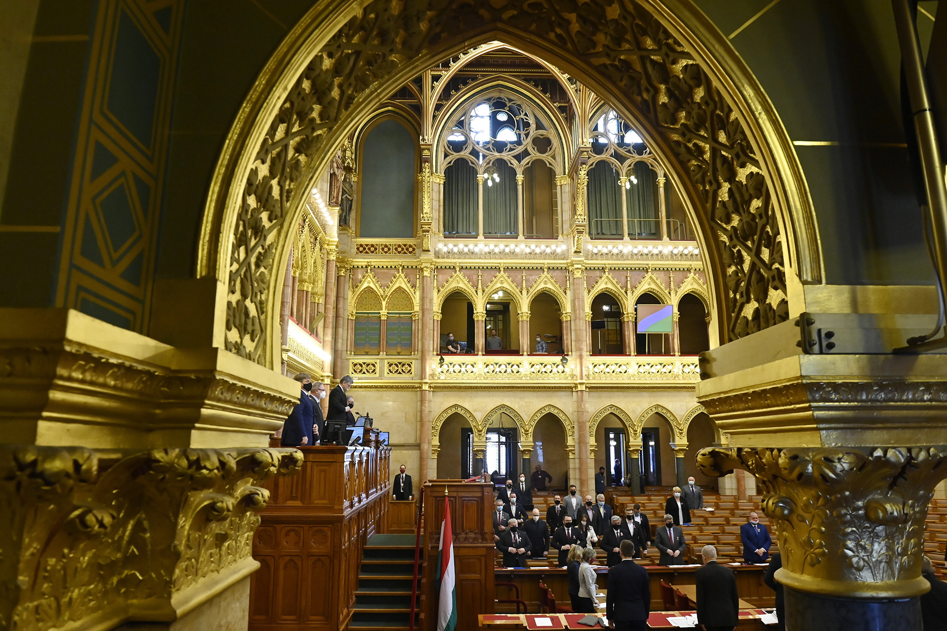 Bűnözők, oltásellenesek – ismét egymásnak estek a képviselők a parlamentben