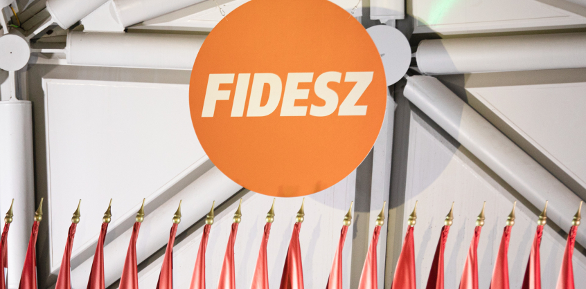 Pár hónappal letartóztatásuk előtt lépett be a Fideszbe a Magyar Pünkösdi Egyház két vezetője