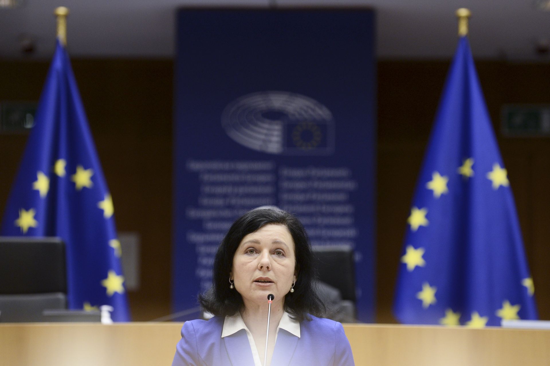 Vera Jourová: A közszolgálati médiát is vizsgálni fogják a következő jogállamisági jelentésben