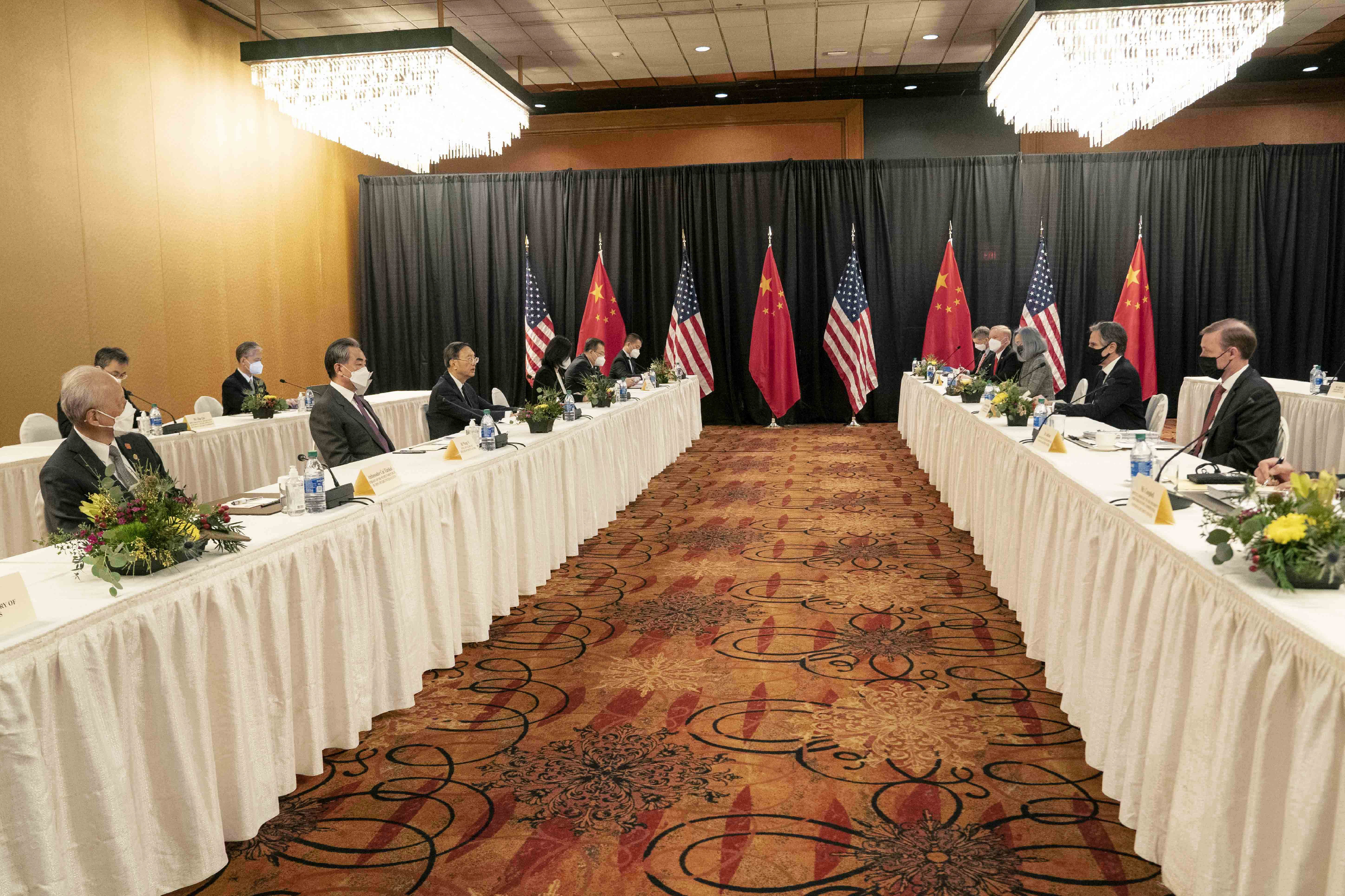 Véget ért pénteken az amerikai és a kínai diplomácia vezetőinek kétnapos találkozója