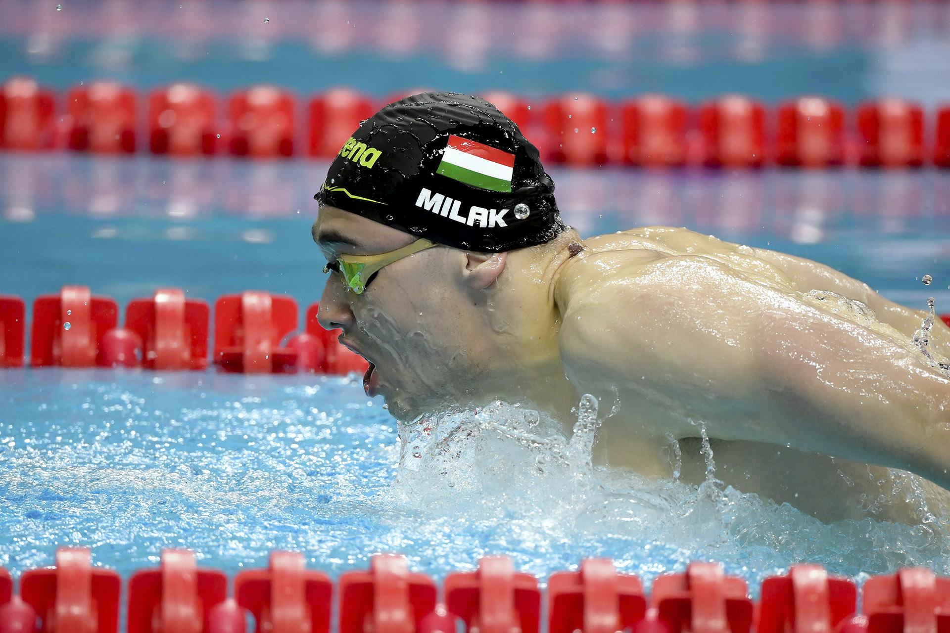 Milák Kristóf új olimpiai rekorddal jutott tovább a 100 m pillangó döntőjébe