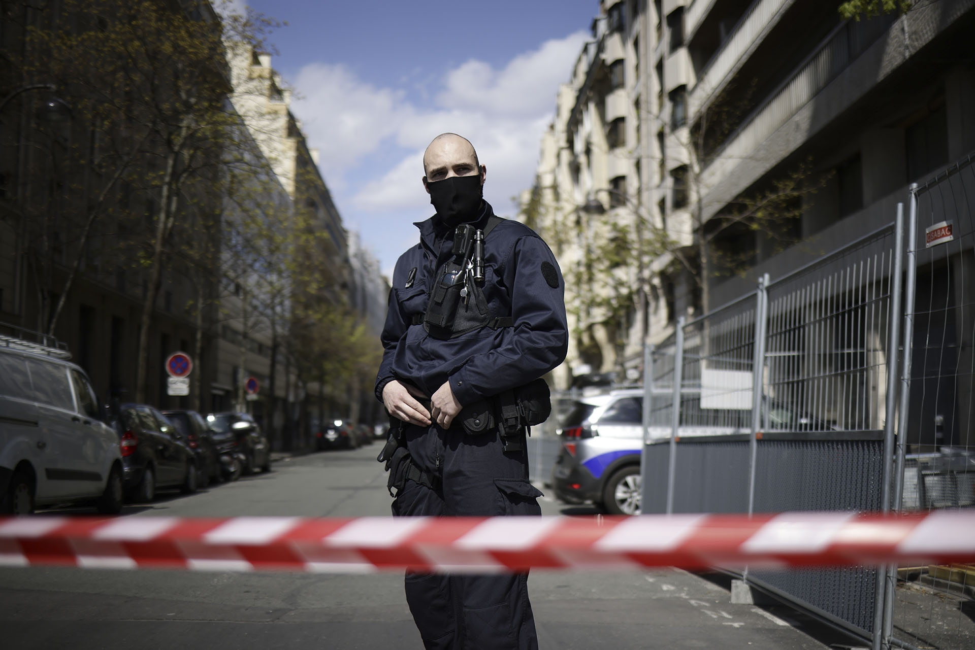 Lövöldözés volt egy párizsi oltóközpontnál