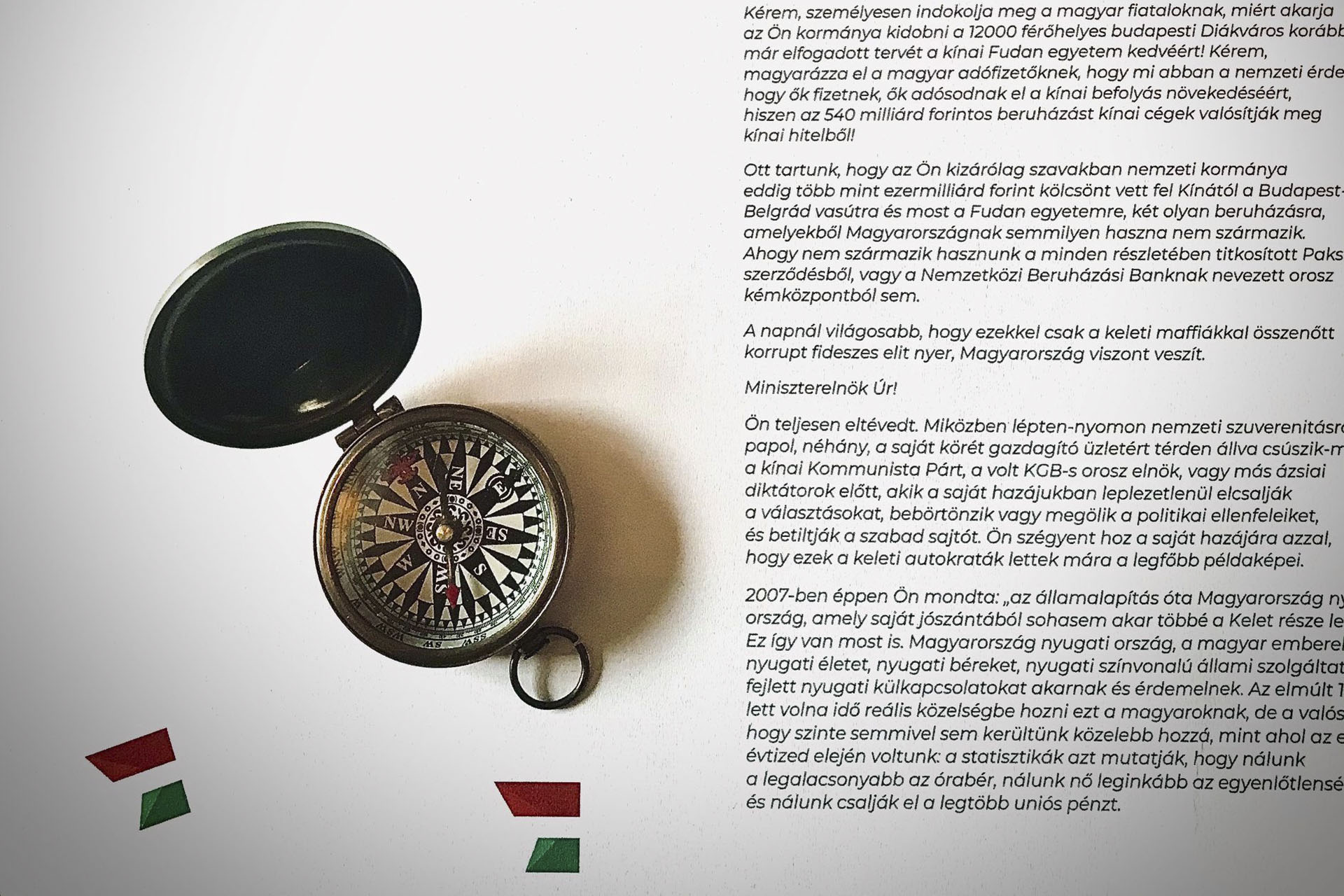 A Momentum iránytűt küldött Orbánnak, hogy lássa, merre van nyugat
