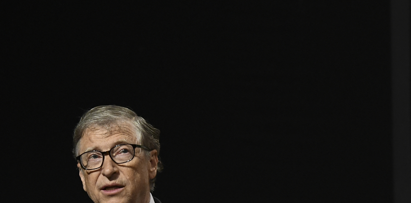 Bill Gates már látja a koronavírus végét