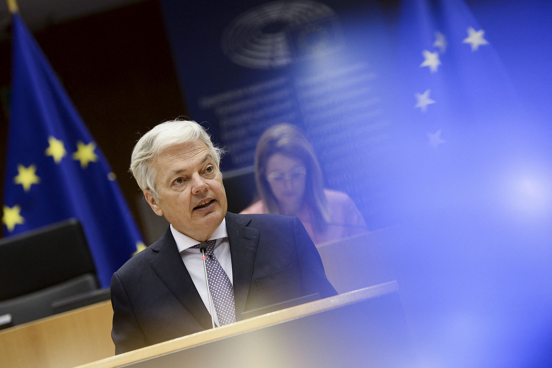 Reynders: Az EU elkötelezett a jogállamisági eljárás mellett