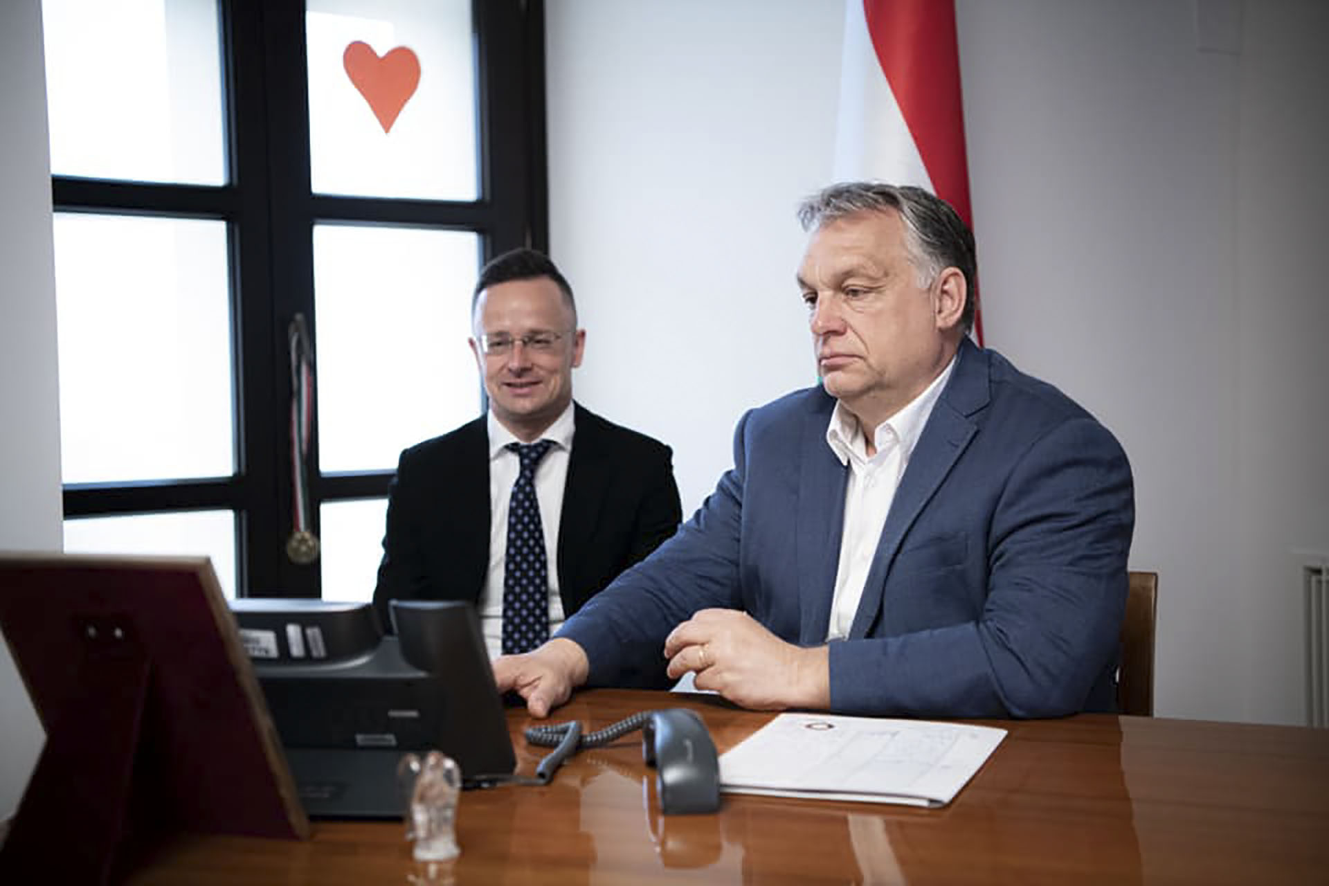 Szijjártó elárulta hol van Orbán Viktor