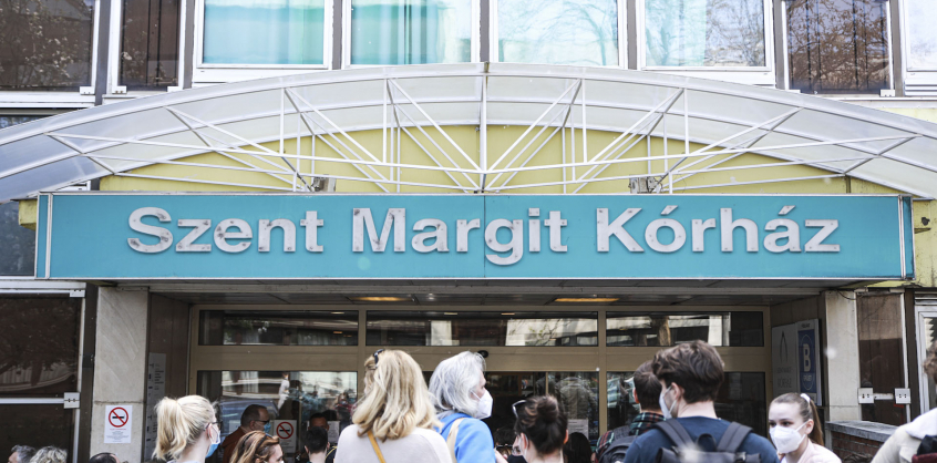 Koronavírus: Látogatási tilalmat rendeltek el a Szent Margit Kórházban