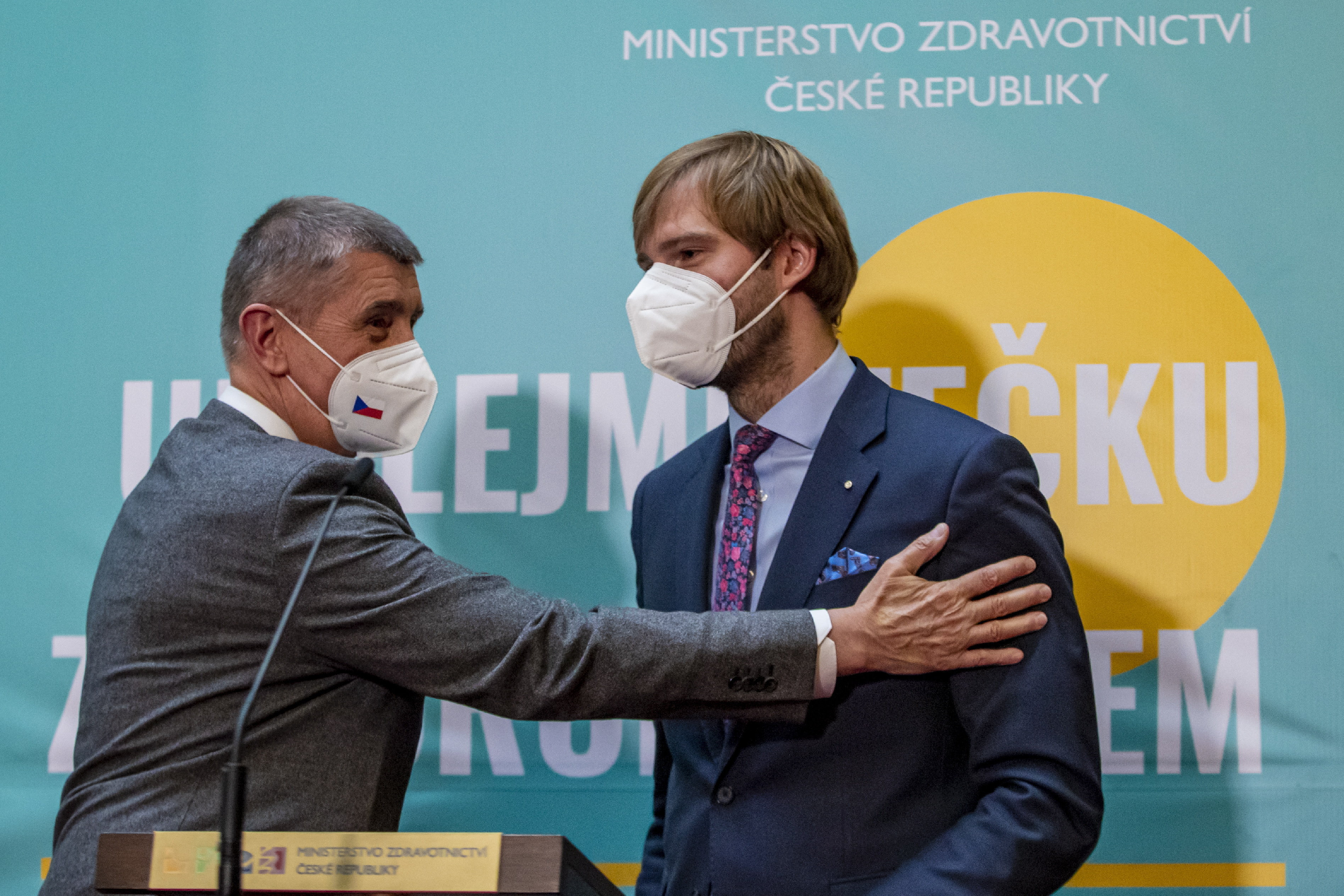 A régi-új cseh egészségügyi miniszter nem örül, hogy a bíróság mondta ki a nyitást