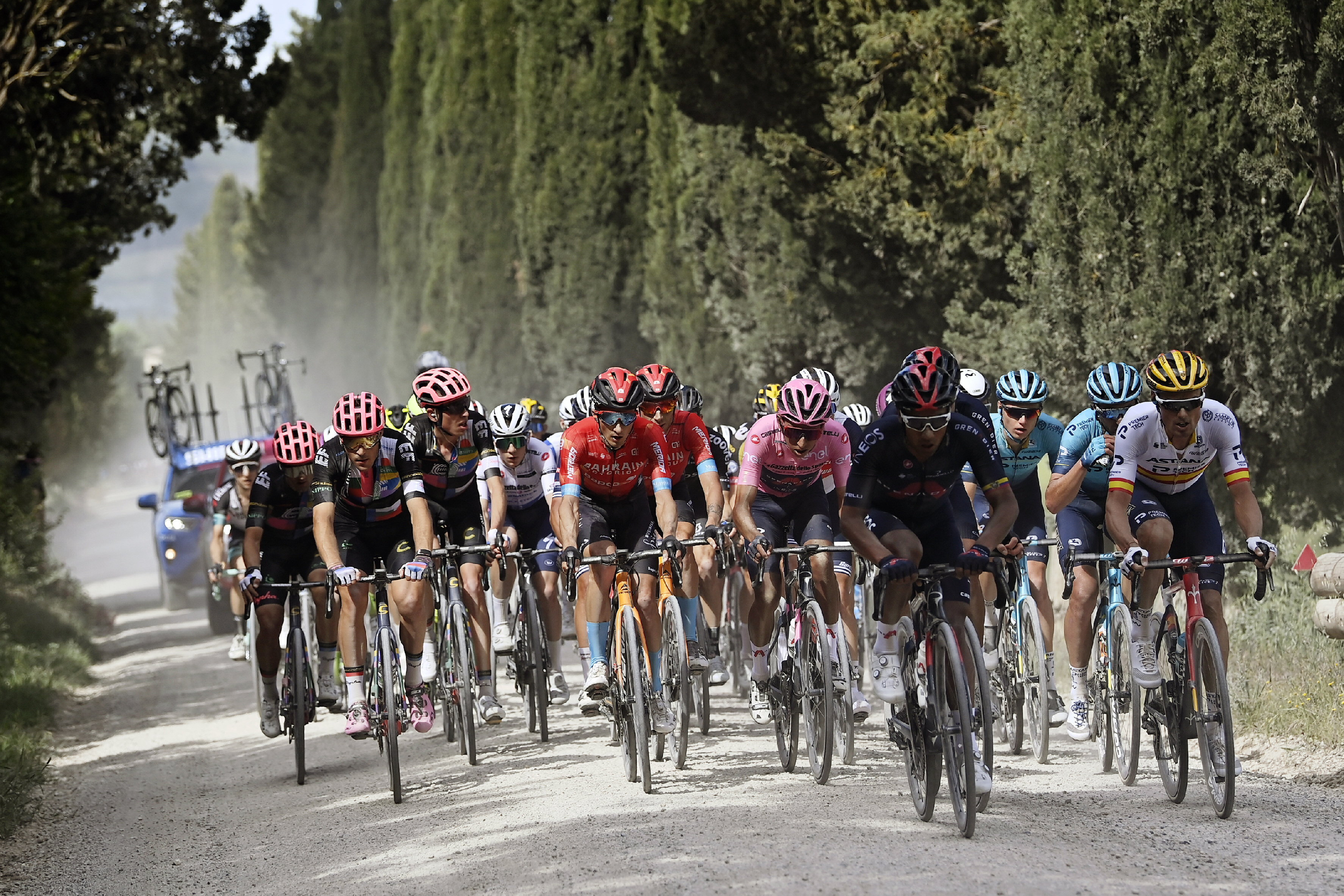 Giro d'Italia – Caruso győzött, Bernal előnye magabiztos maradt, Valter 15. összetettben