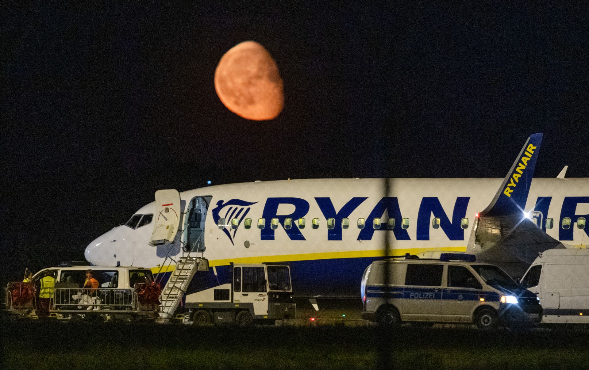 Kínos baki a Ryanair fedélzetén: az utasok kiakadtak