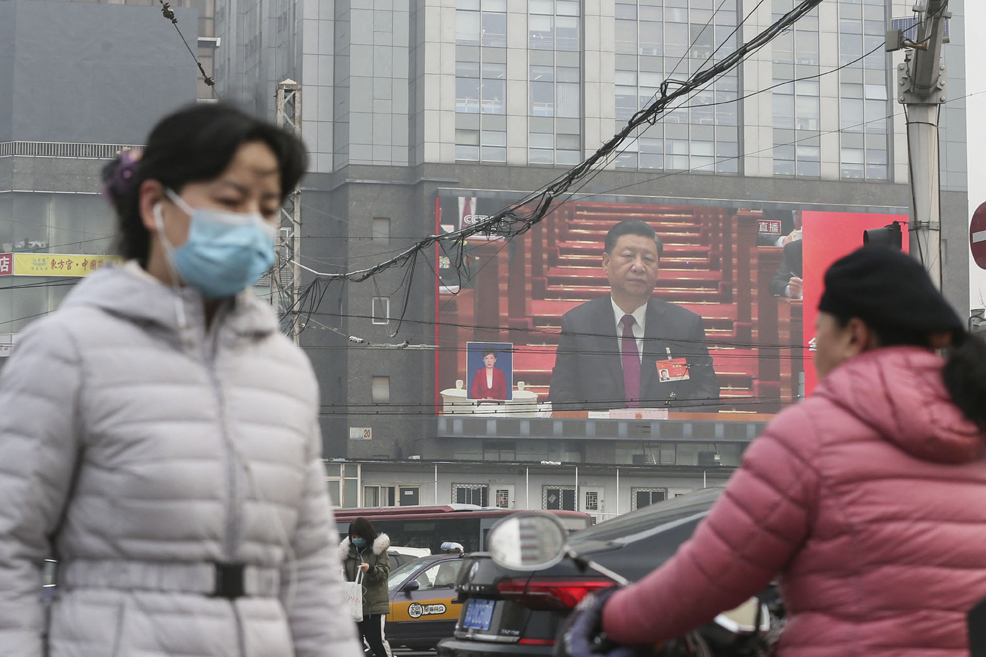Kínában lezártak egy teljes várost, mert találtak 60 koronavírus-fertőzöttet