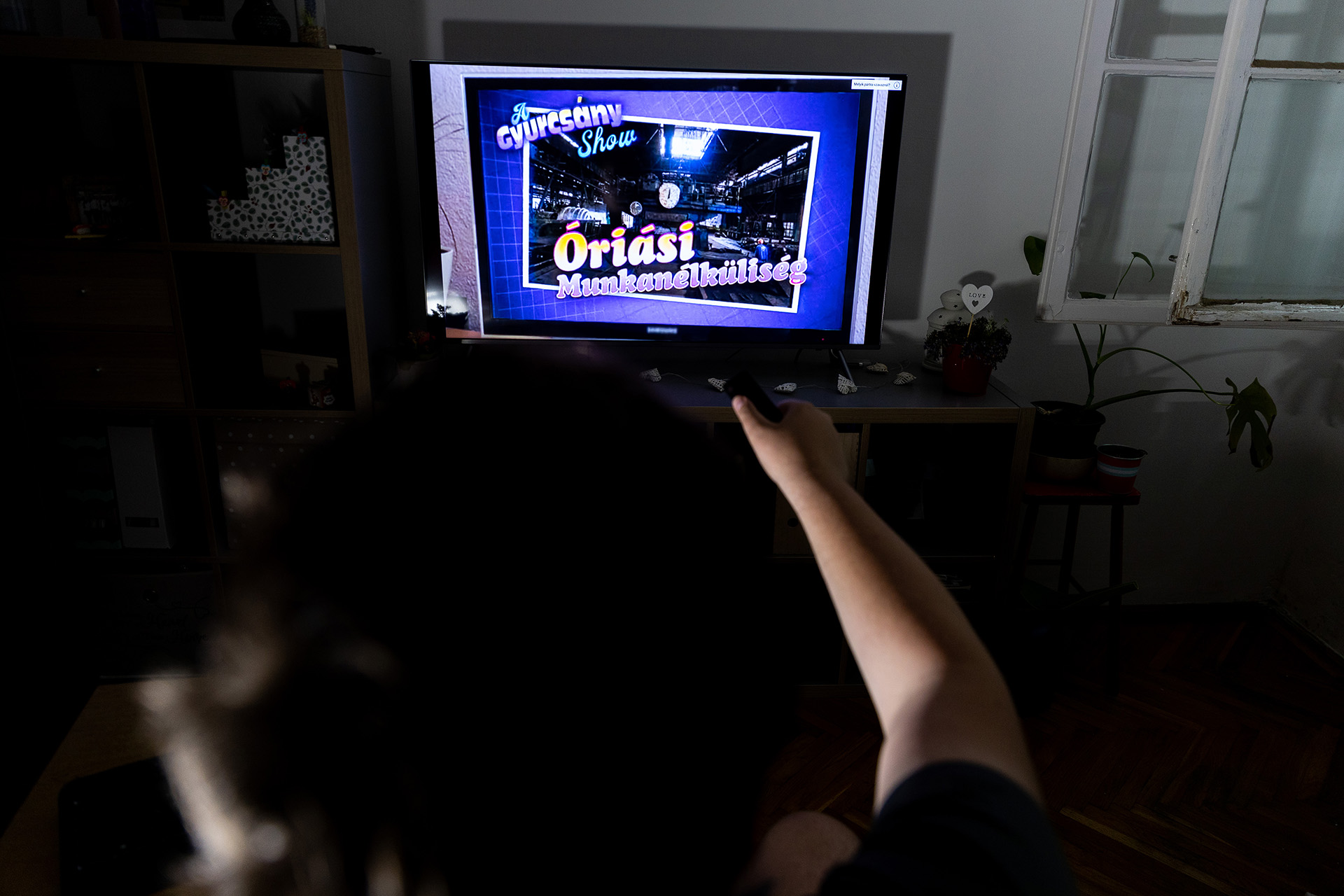 Felháborodtak a szülők, hogy a gyerekműsorok alatt is Fidesz-propaganda megy a Youtube-on