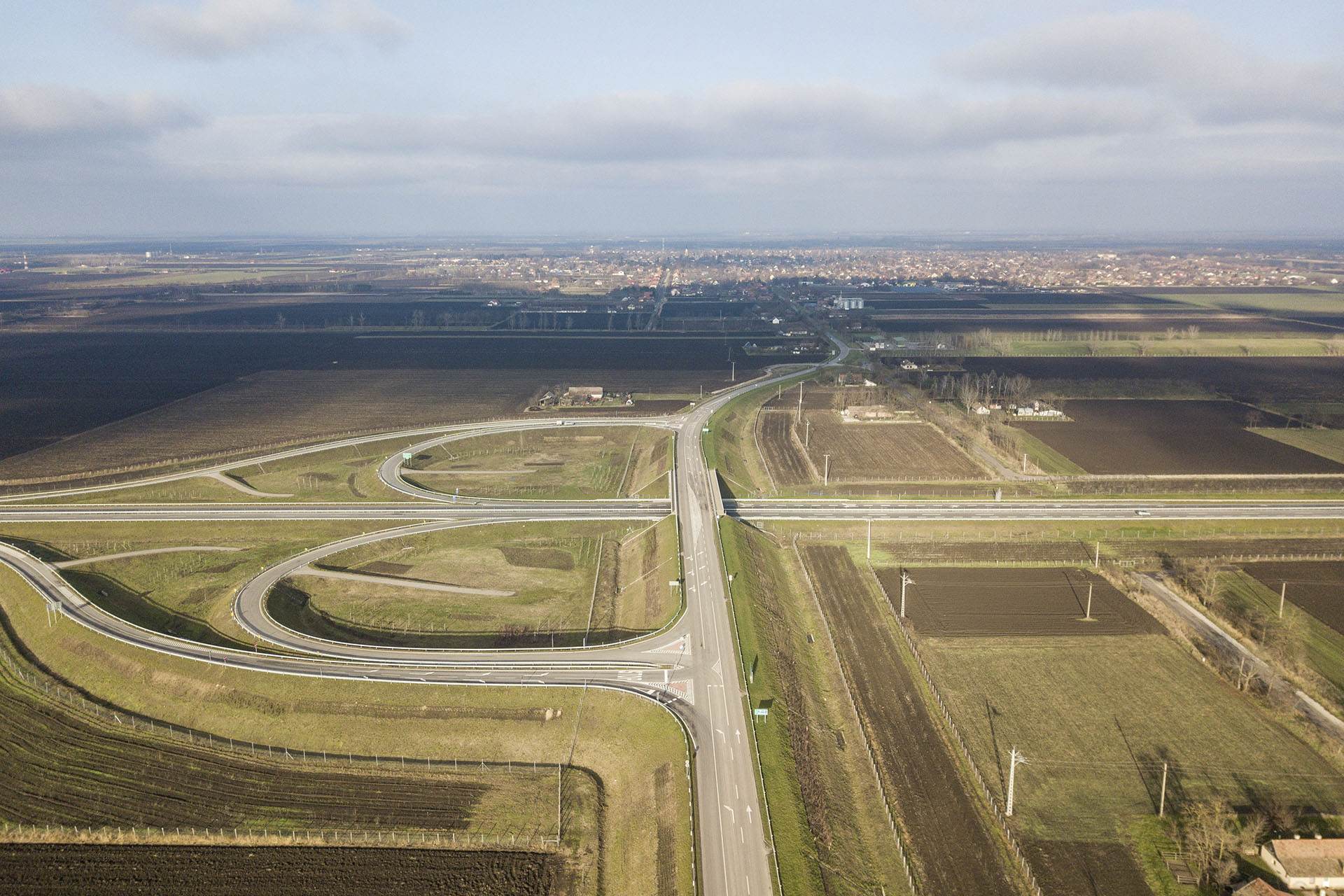 Új gyorsforgalmi kötheti össze hamarosan Magyarországot és Romániát